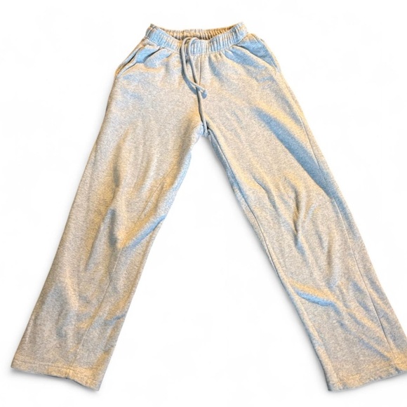 Gray Drawstring Lounge Pants - Picture 4 of 9